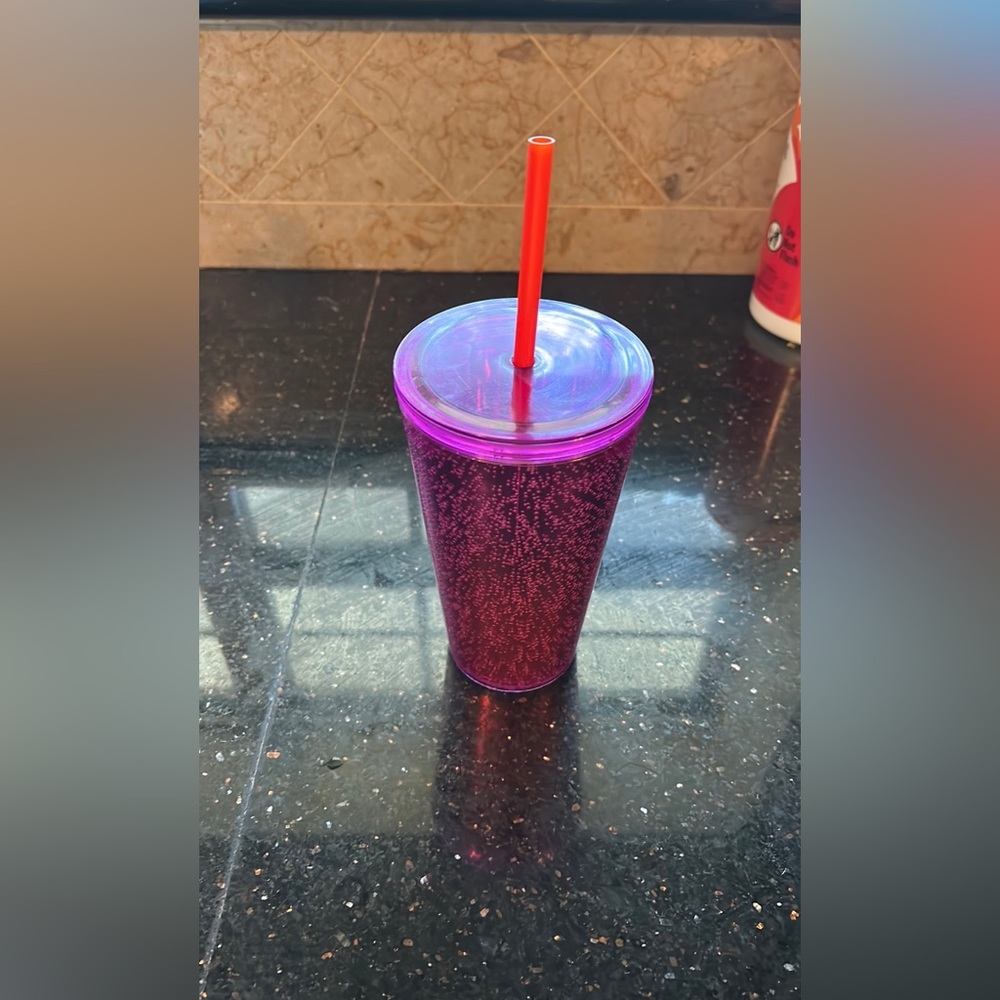 ⭐️BRAND NEW STARBUCKS GLITTER TUMBLER CUP⭐️